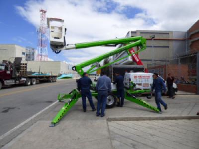Plataforma Elevadora Manlift Nifty 170 Alcance y estabilidad