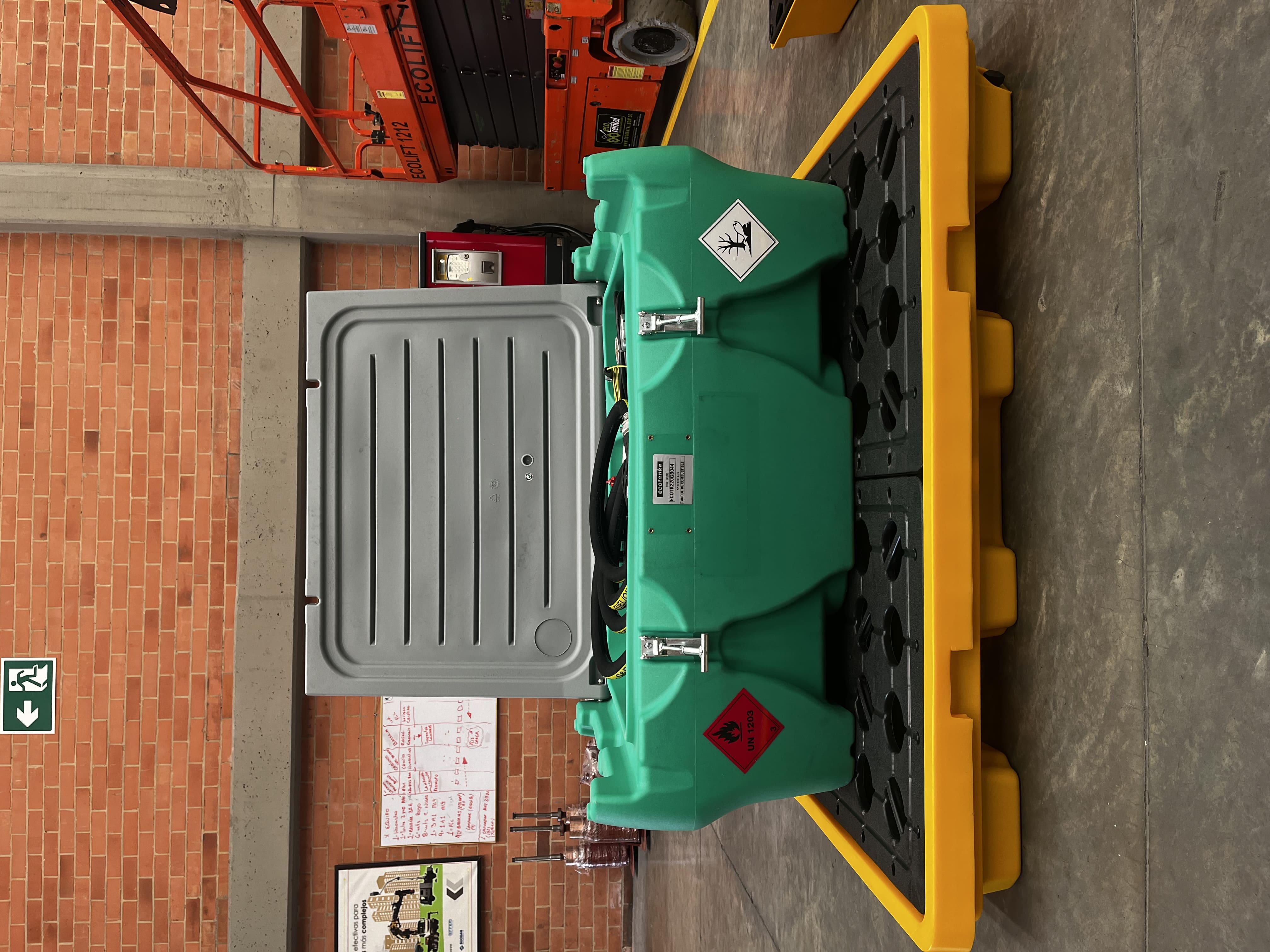 Tanque portátil Ecotanke 220G para gasolina – 220 litros de capacidad