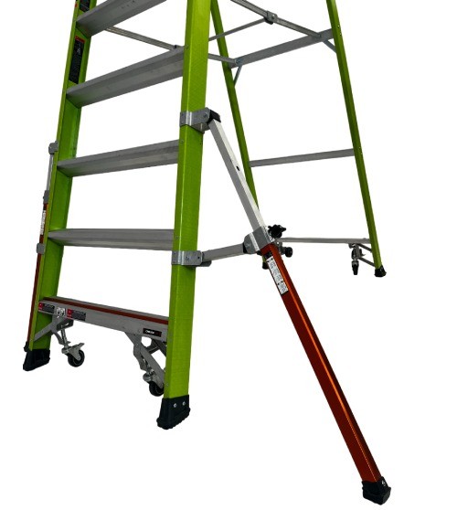 Escalera Tipo Tijera con Canasta de 430 – Robusta, Segura y Versátil