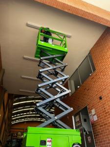 Plataforma Elevadora Miniecolift 680 | Hasta 6.8m de Altura y seguridad