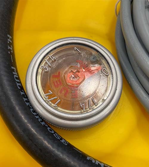 Ecotanke 330 Aceite: Tanque Portátil, Resistente y Perfecto para Pick-Ups en Colombia