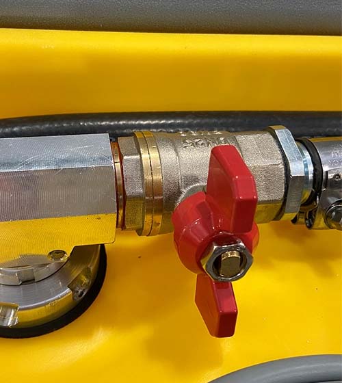 Tanque Ecotanke 330 Diésel – Portátil, resistente y adaptable a pick-ups